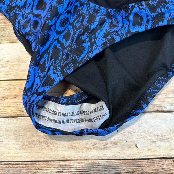 Snake Print Mesh One Piece NWT - Picture 6 of 9